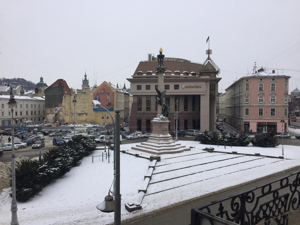 Apartment Miskevycha Lviv Eksteriør bilde